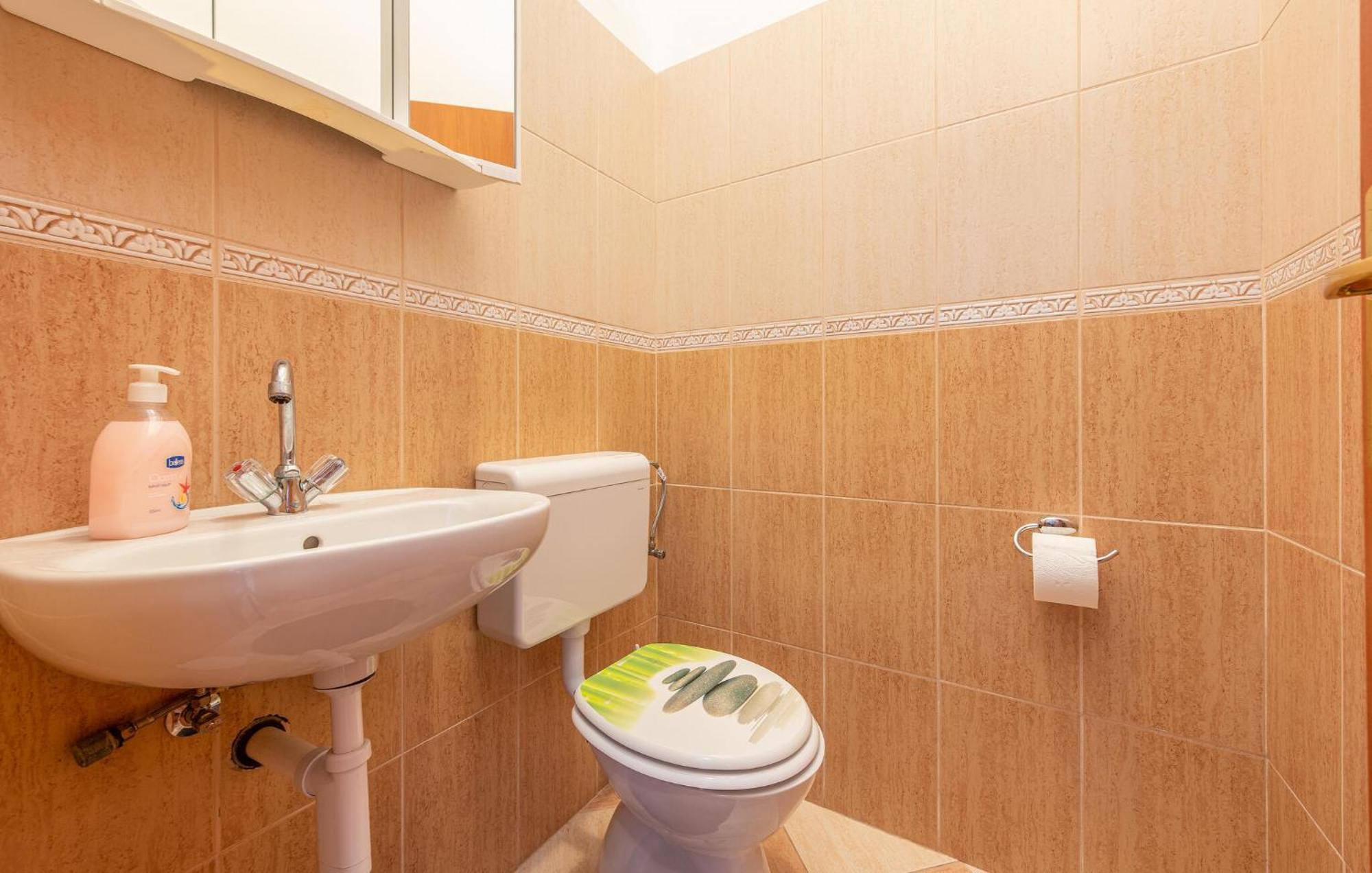 Beautiful Apartment In Maslenica With Kitchen Dış mekan fotoğraf